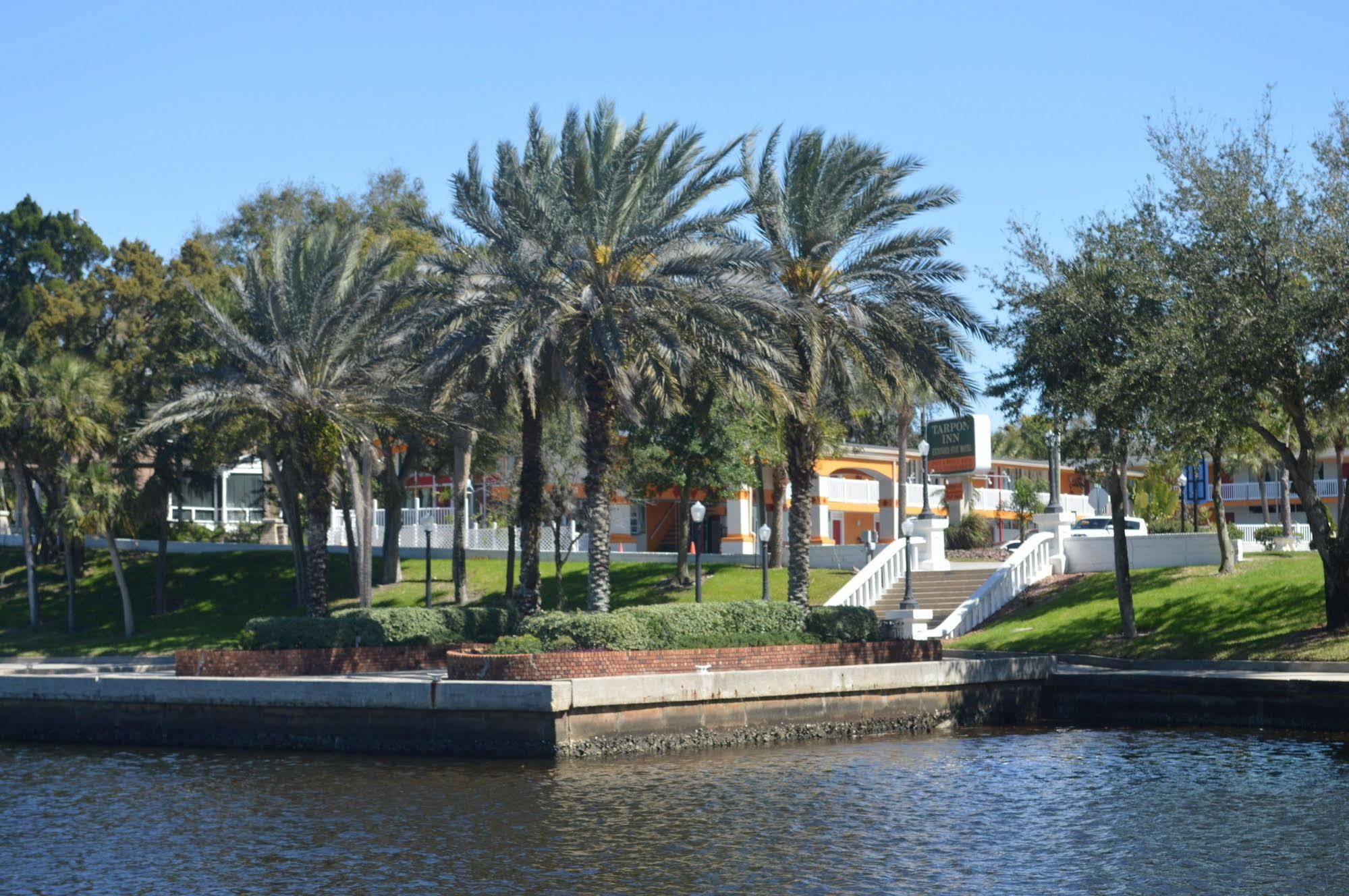 Tarpon Inn ターポン・スプリングス エクステリア 写真