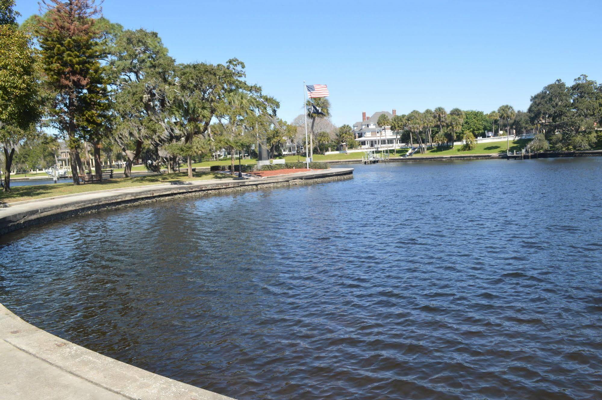 Tarpon Inn ターポン・スプリングス エクステリア 写真