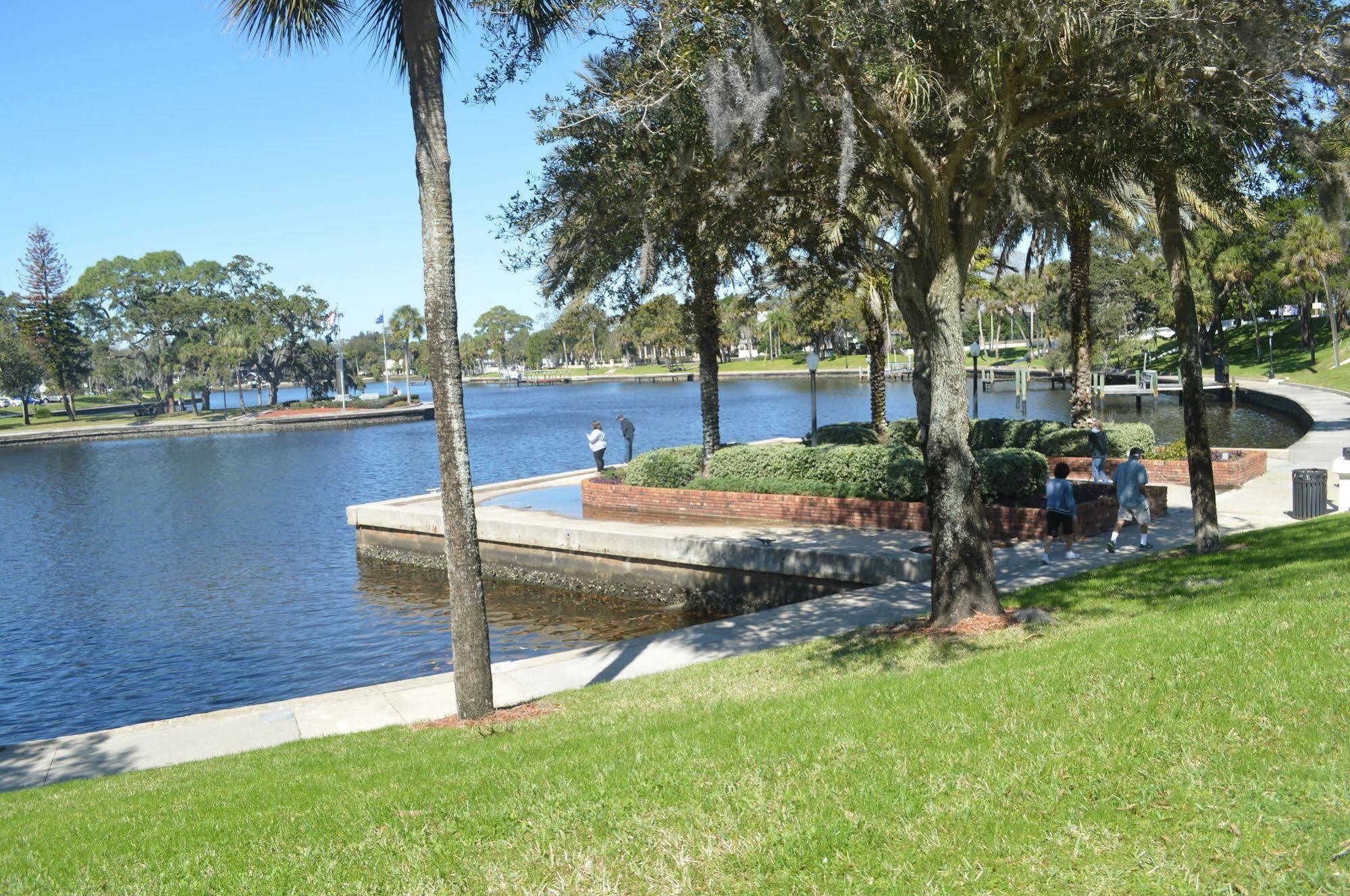 Tarpon Inn ターポン・スプリングス エクステリア 写真