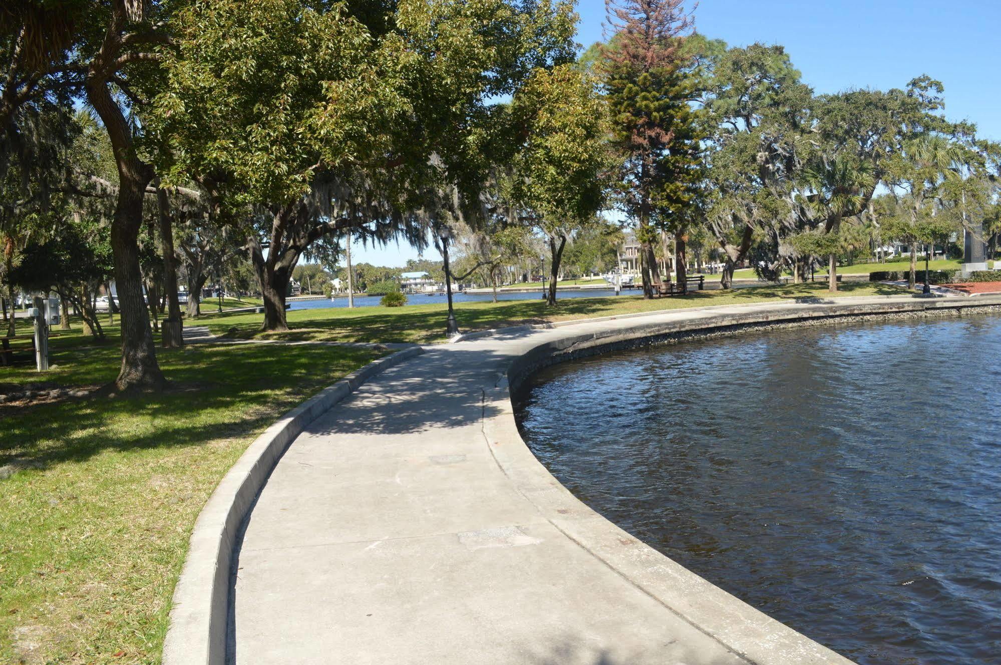 Tarpon Inn ターポン・スプリングス エクステリア 写真