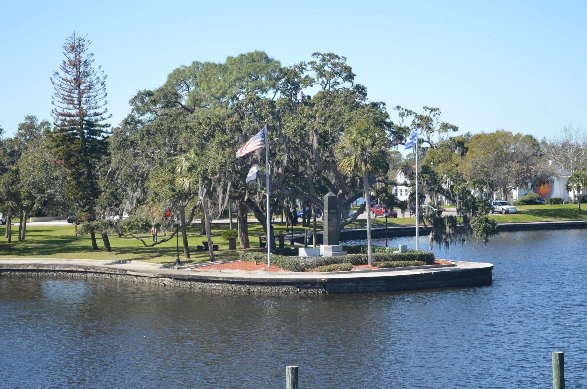 Tarpon Inn ターポン・スプリングス エクステリア 写真